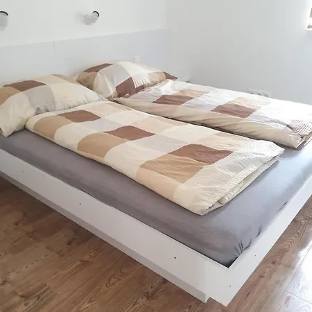 Ivett Apartmanhaz Apartament Balatonlelle