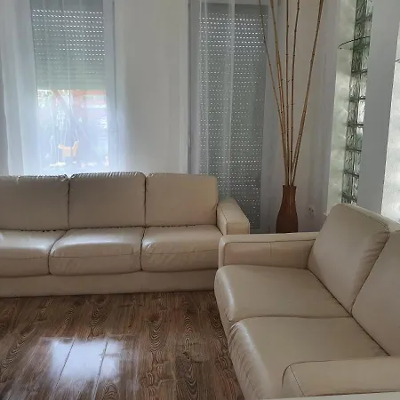 Ivett Apartmanhaz Balatonlelle
