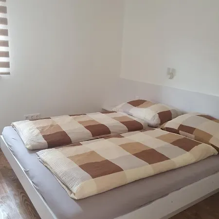 Ivett Apartmanhaz Apartament *
