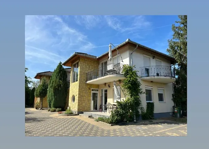 Ivett Apartmanhaz *